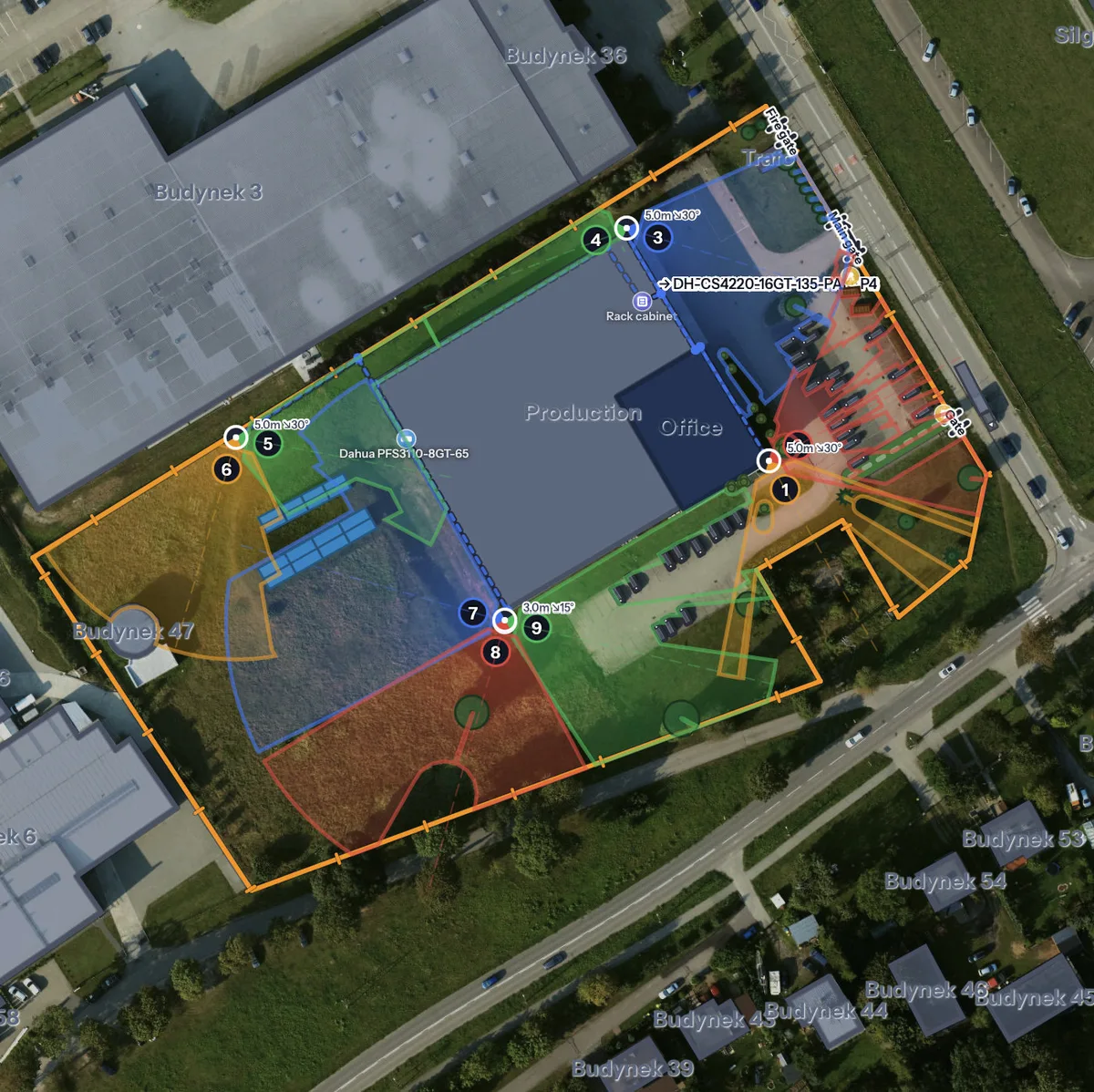 TodAidesign site plan on satellite imagery: nine numbered cameras around a factory, each with its colour-coded DORI coverage, the fence line, two gates, the rack cabinet and the PoE switch